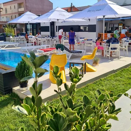 Bunga Bunga Mamaia Nord 3* Navodari