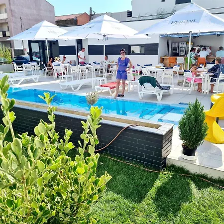 Guest house Bunga Bunga Mamaia Nord 3*