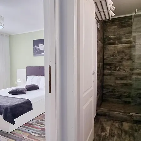 Bunga Bunga Mamaia Nord Guest house