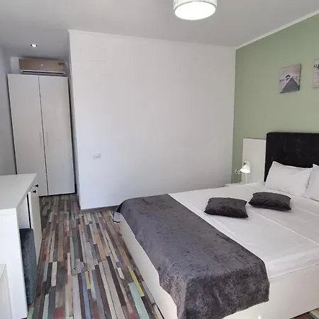 Pensionat Bunga Bunga Mamaia Nord 3*