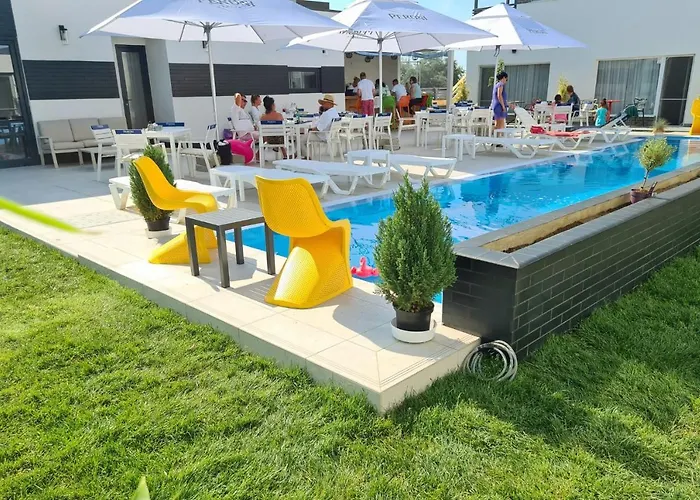 Bunga Bunga Mamaia Nord Guest house 3*