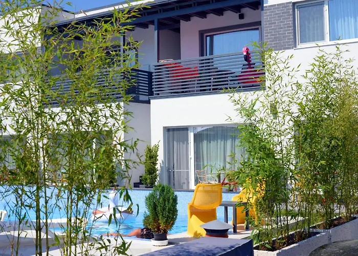 Bunga Bunga Mamaia Nord